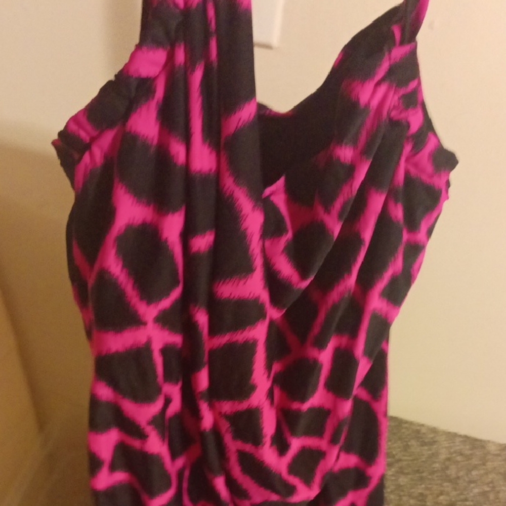 Michael kors Pink and Black Patterned Bathing Suit Top Size 20 W